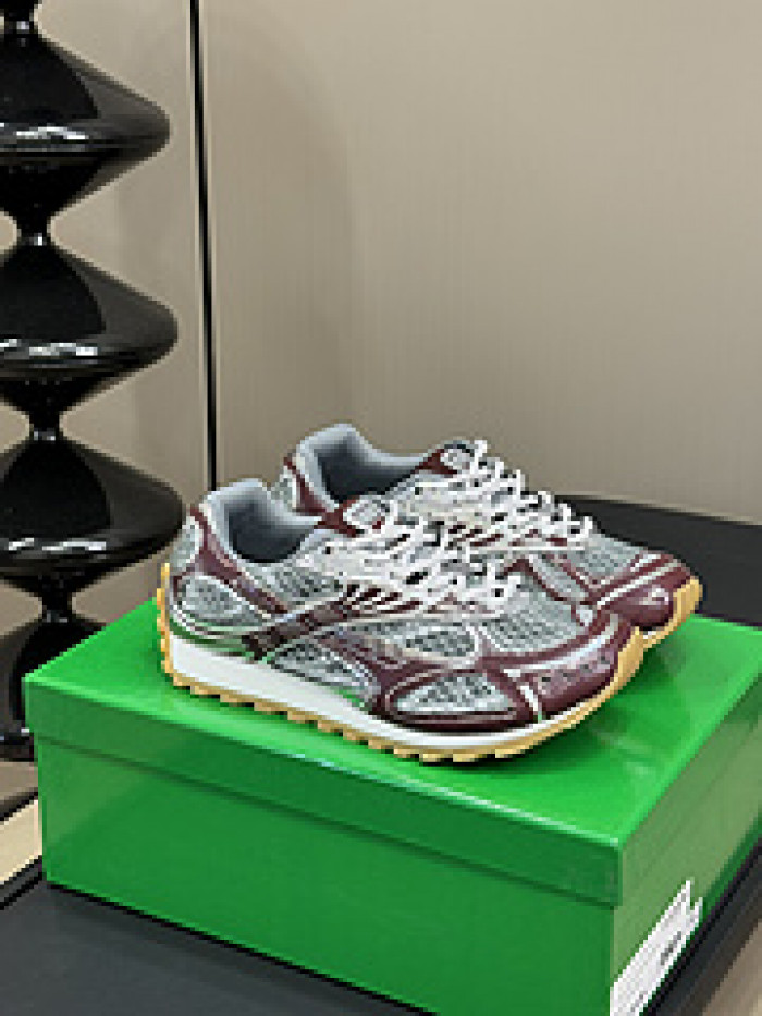 BOTTEGA VENETA SNEAKER