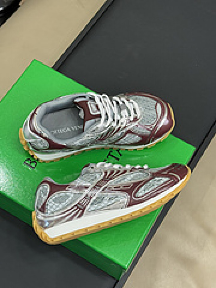 BOTTEGA VENETA SNEAKER