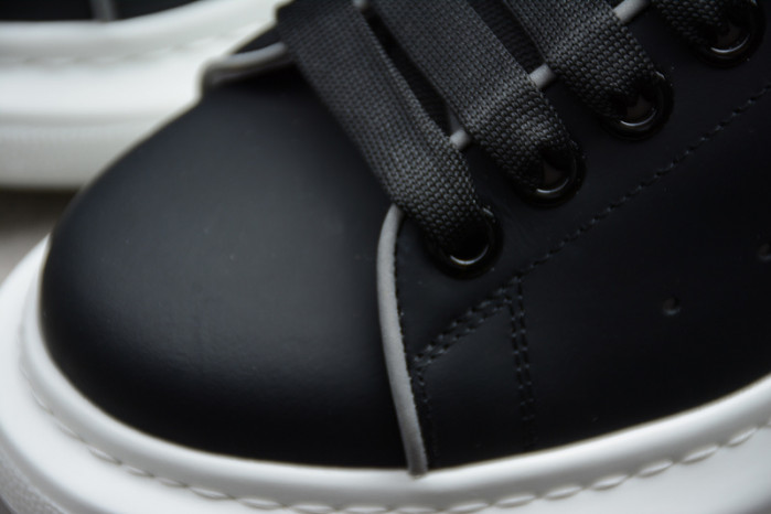 Alexander McQueen sneaker