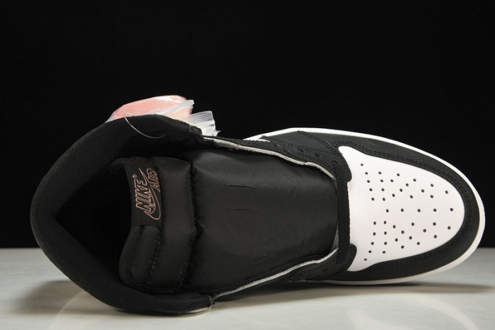 Jordan 1 Retro High OG Bleached Coral - 555088-108