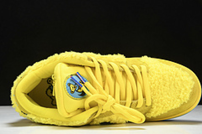 Grateful Dead x Nike SB Dunk Low“ Yellow Bear” CJ5378-700
