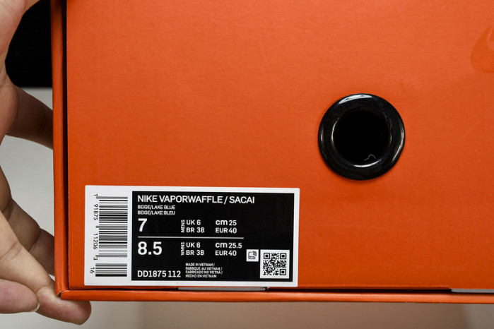 Sacai x Nk VaporWaffle 3.0 DD1875-112