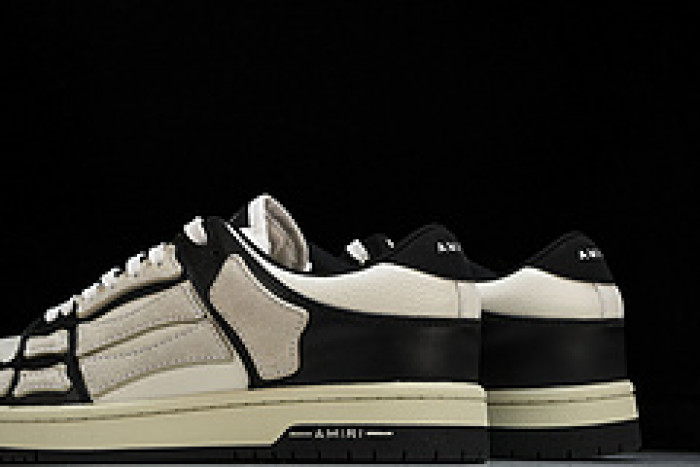 AM1R1 SNEAKERS