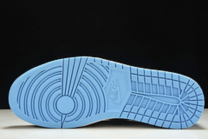 Air Jordan 1 Low OG "UNC" CZ0790-104