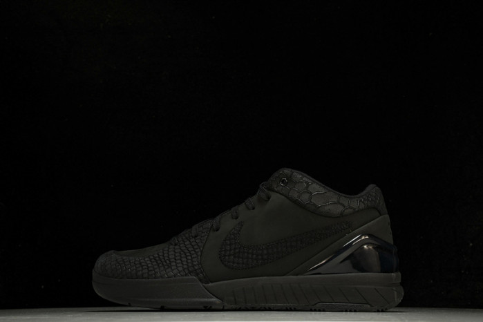 NIKE KOBE IV PROTRO “Black Mamba” FQ3544 001