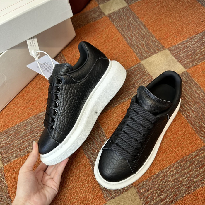Alexander McQueen sneaker