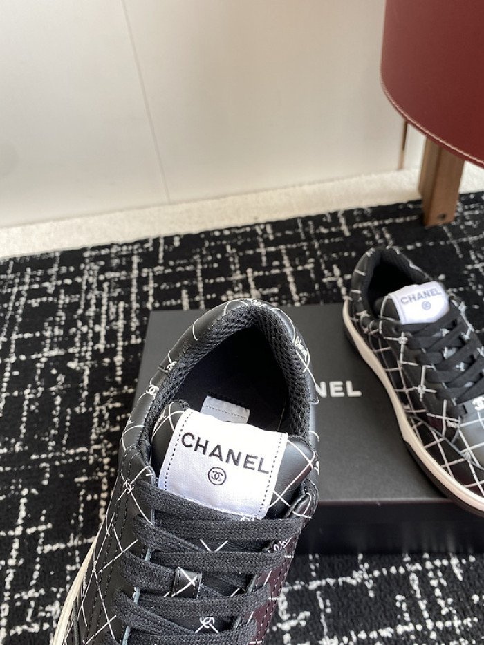 CHANEEL sneaker