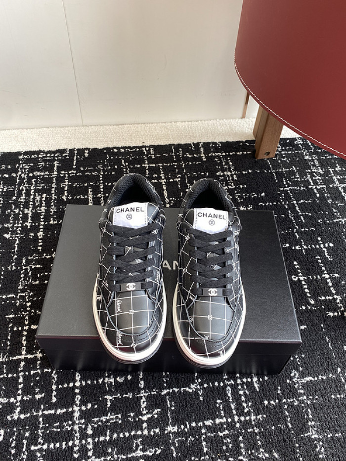 CHANEEL sneaker
