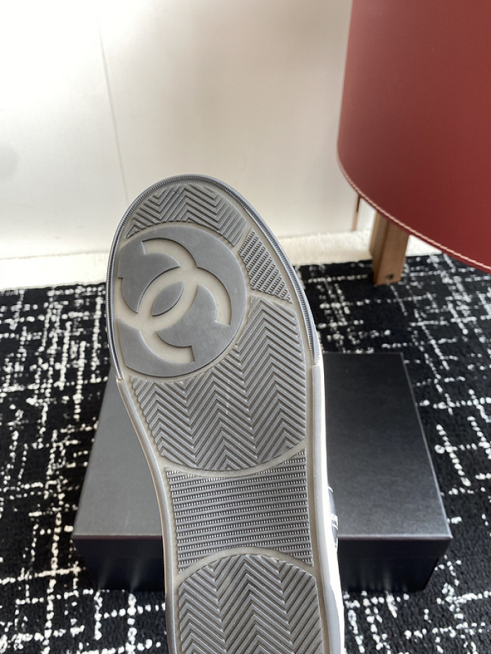 CHANEEL sneaker
