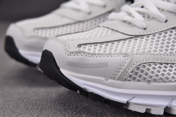 NK Air Zoom Vomero 5 White Black FB9149-101