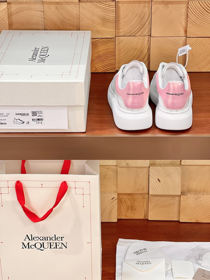 Alexander McQueen sneaker