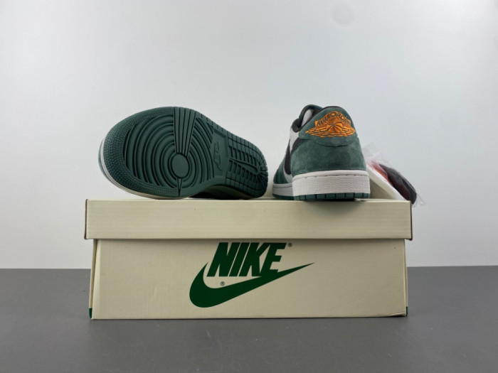 Travis Scott x Air Jordan AJ1 Low DW7866-199