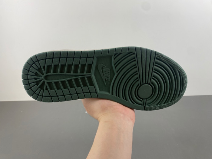 Travis Scott x Air Jordan AJ1 Low DW7866-199