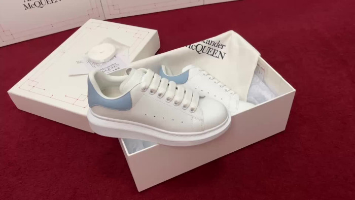 Alexander McQueen sneaker