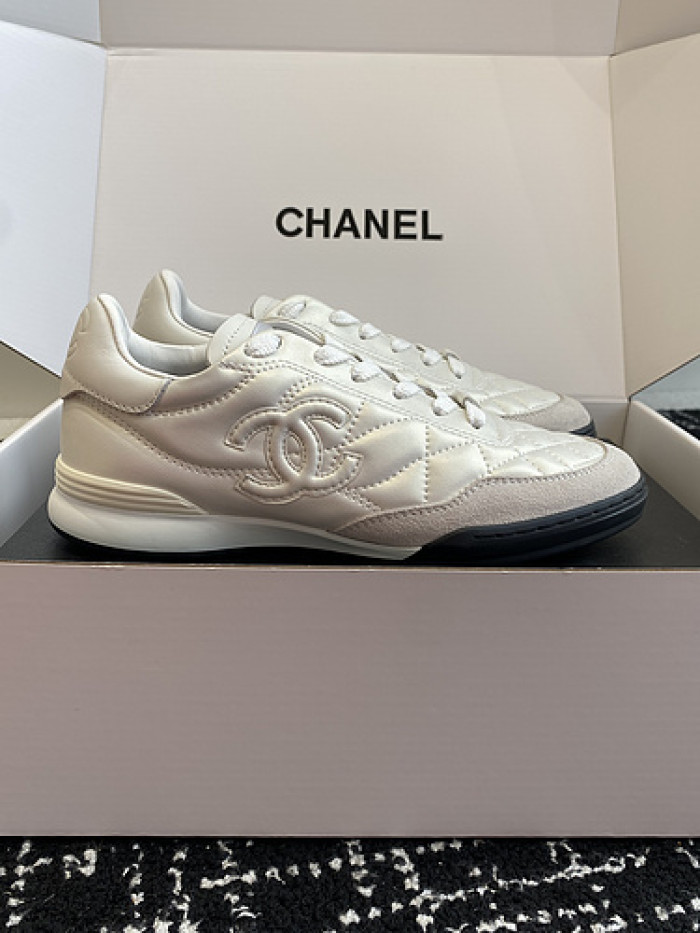 CHANEEL sneaker