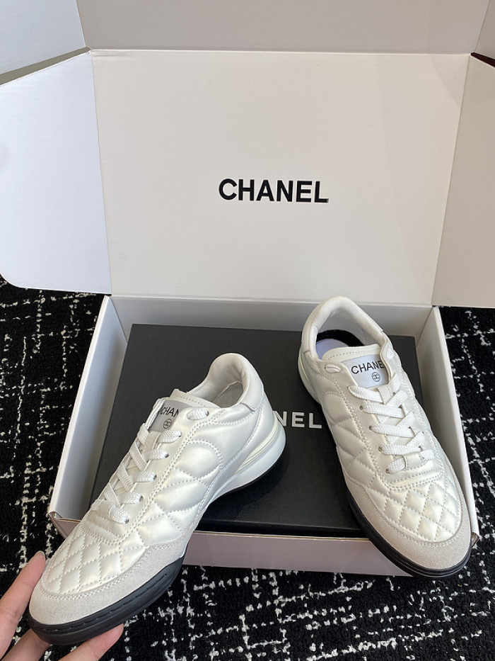 CHANEEL sneaker
