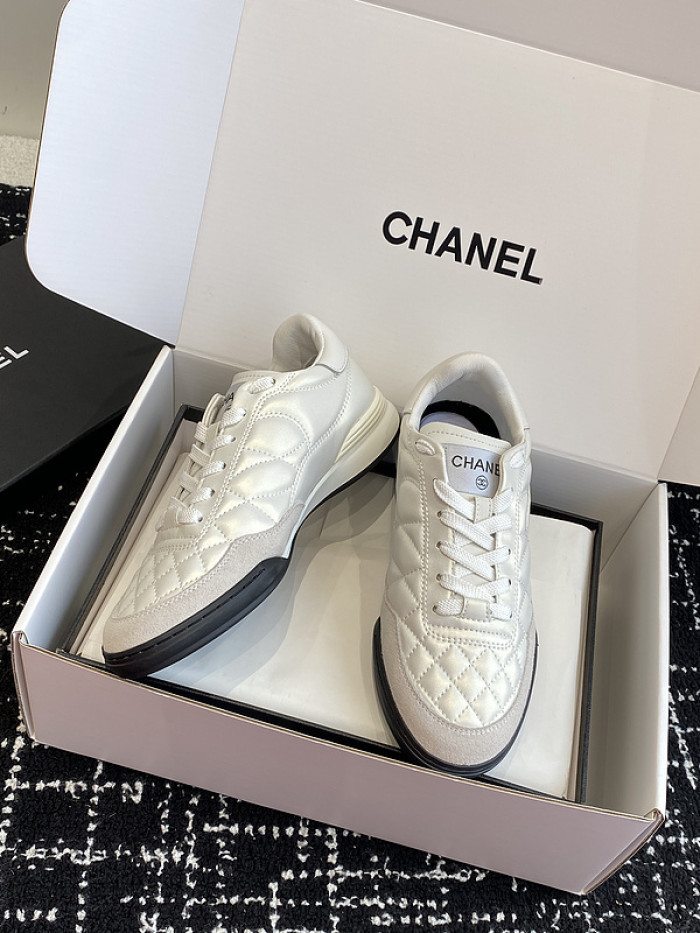 CHANEEL sneaker
