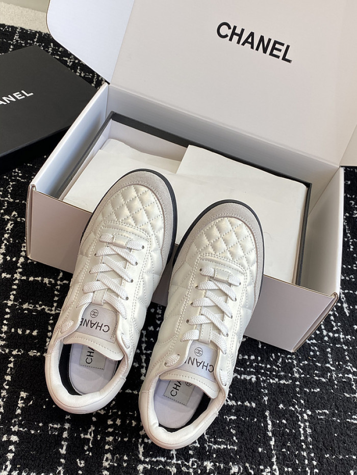 CHANEEL sneaker