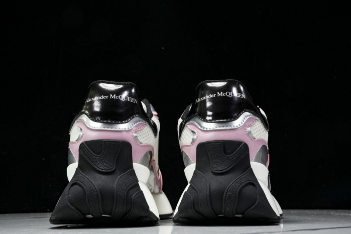 Alexander McQueen sneaker