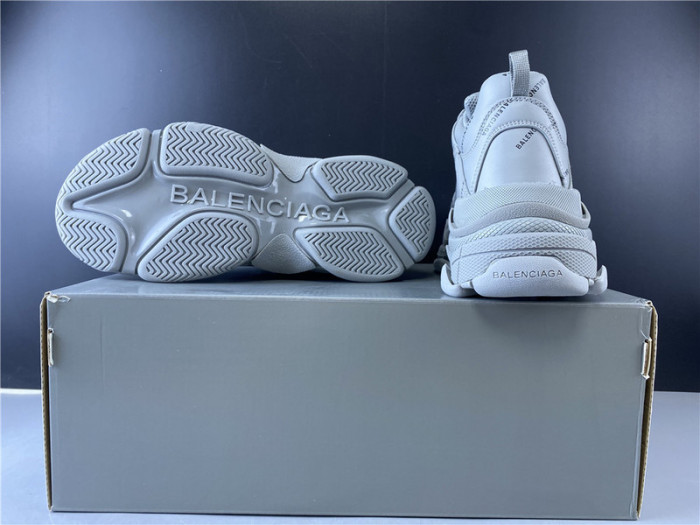 BLEN Triple S grey balenciaga letter 541624 W09OL 38010