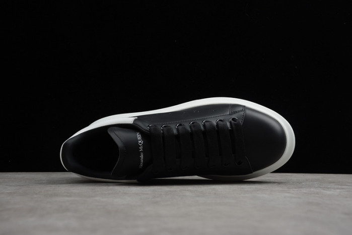 Alexander McQueen sneaker