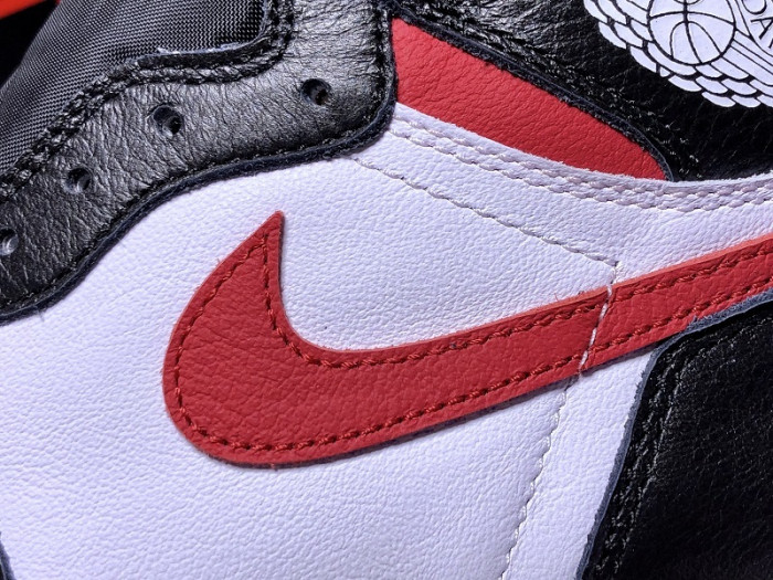 JORDAN 1 RETRO HIGH BLACK GYM RED 555088-061