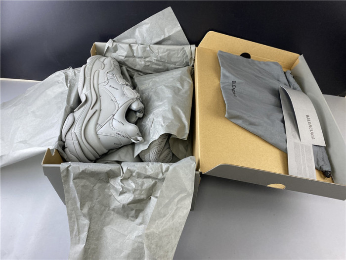 BLEN Triple S grey balenciaga letter 541624 W09OL 38010
