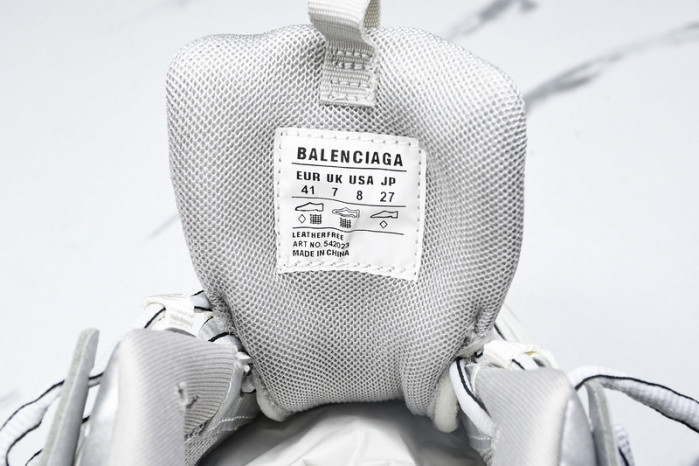 BLEN Track W3AD3 9812