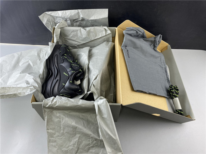 BLEN Triple S black and green balenciaga letter 541624 W09OL 3801020