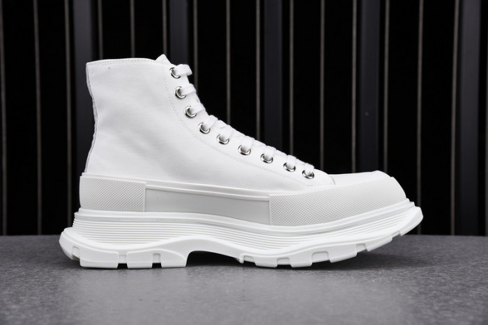 Alexander McQueen Boots white