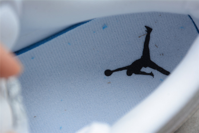 Jordan 1 Low Triple White Tumbled Leather - 553558-130