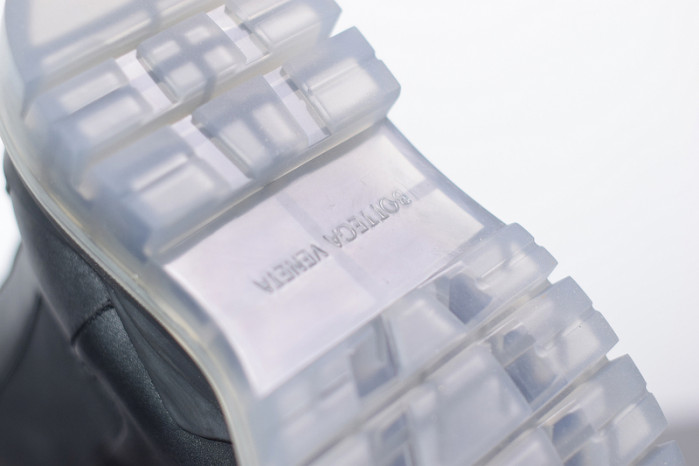 BOTTEGA VENETA SNEAKER