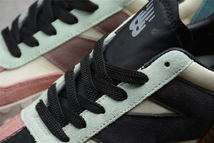 New Balance UXC72BB2