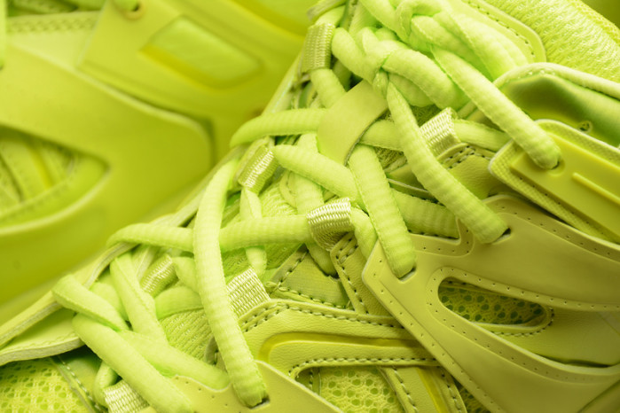 BLEN Track White Orange W06G0 2001 yellow