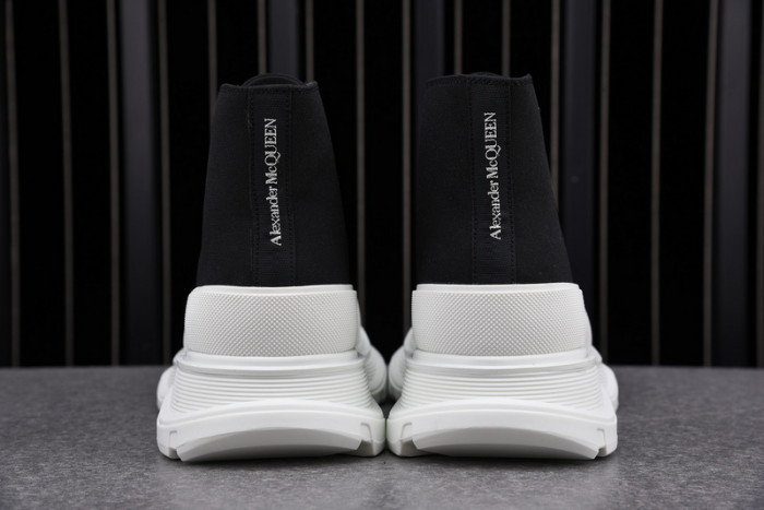 Alexander McQueen Boots black