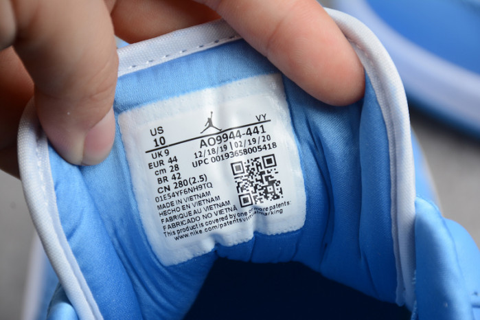 Jordan 1 Low UNC AO9944-441