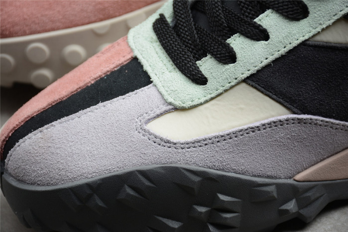 New Balance UXC72BB2