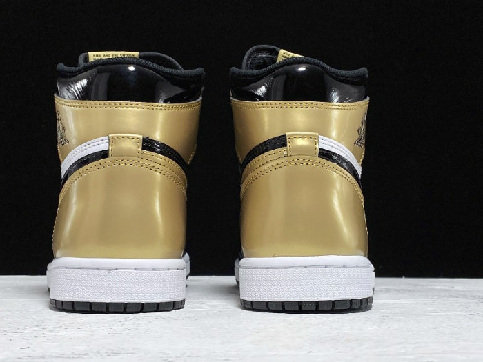 AIR JORDAN 1 RETRO HIGH OG NRG "GOLD TOE" 861428-007