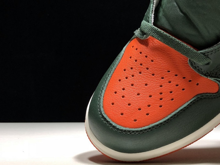 SOLEFLY AIR JORDAN 1 HIGH OG MIAMI ART BASEL AV3905-138