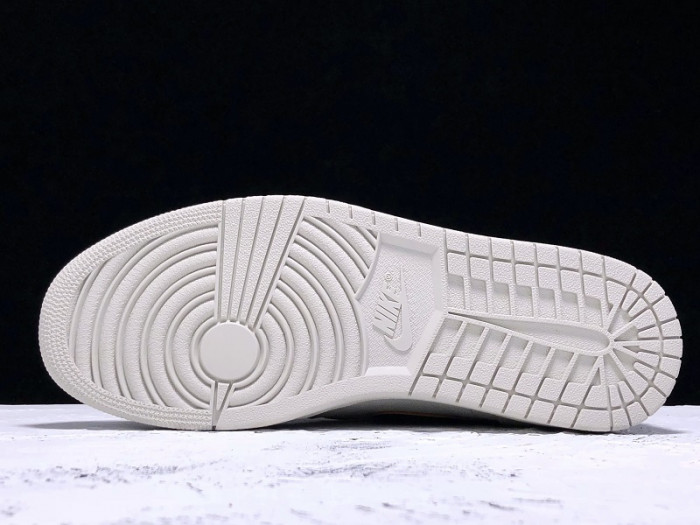 JORDAN 1 RETRO HIGH OG DEFIANT SB LIGHT BONE CD6578-006