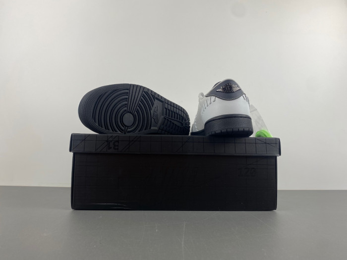 Air Jordan 1 Low HM3689-001