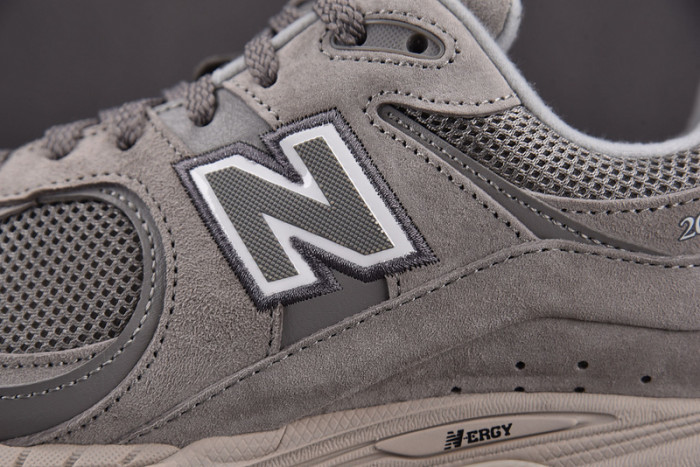 New Balance 2002R Marblehead Light Aluminum ML2002RC