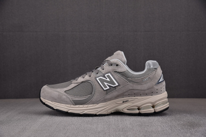 New Balance 2002R Marblehead Light Aluminum ML2002RC