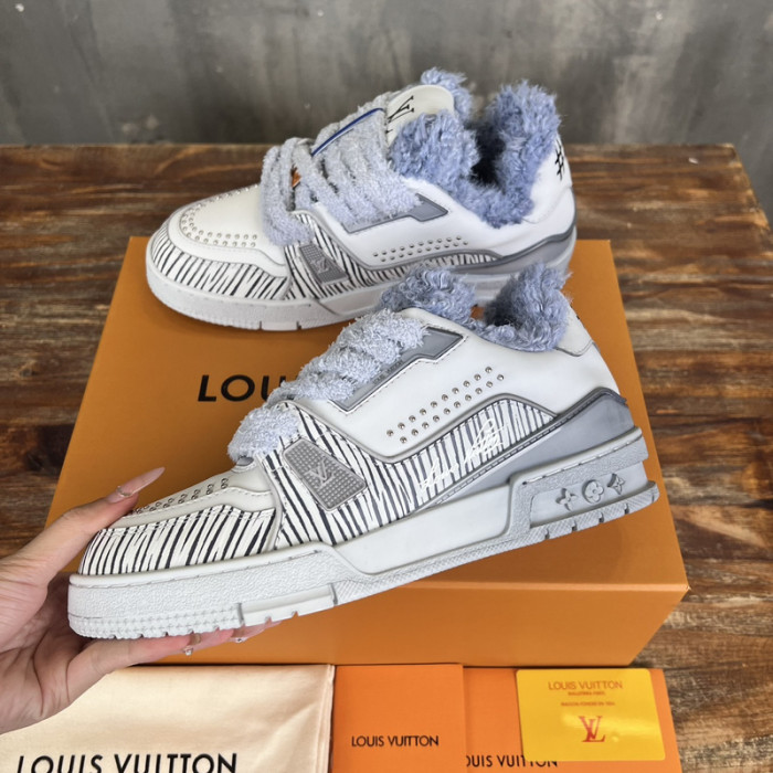 L&V SNEAKERS
