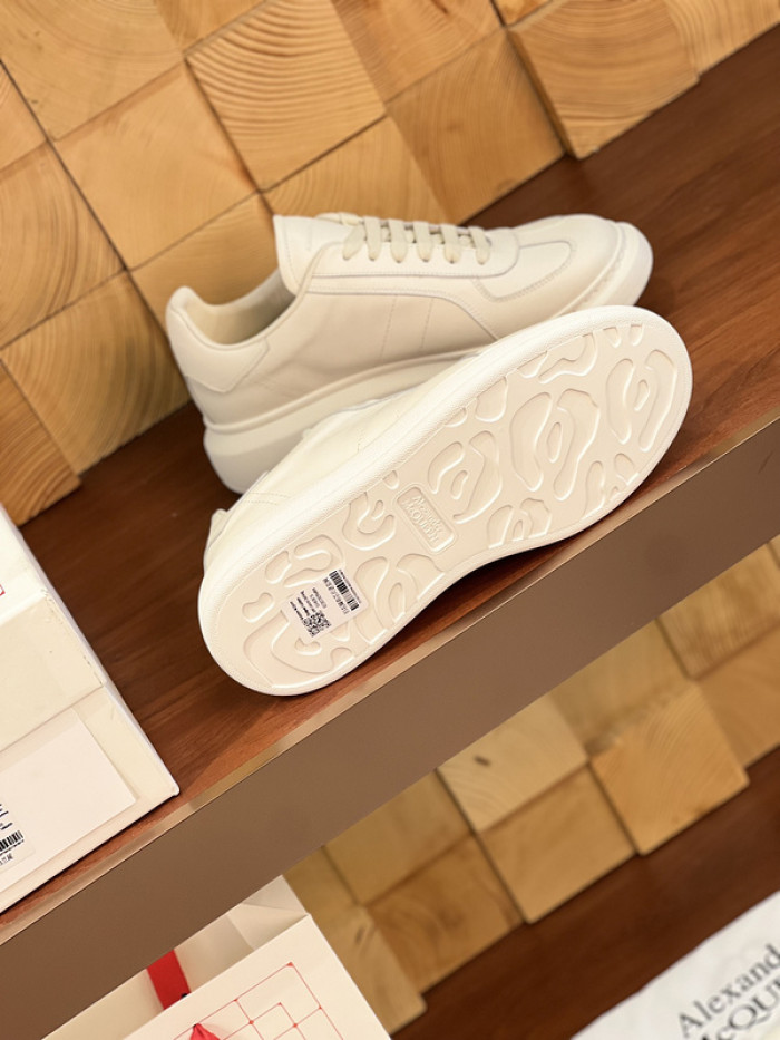 Alexander McQueen sneaker