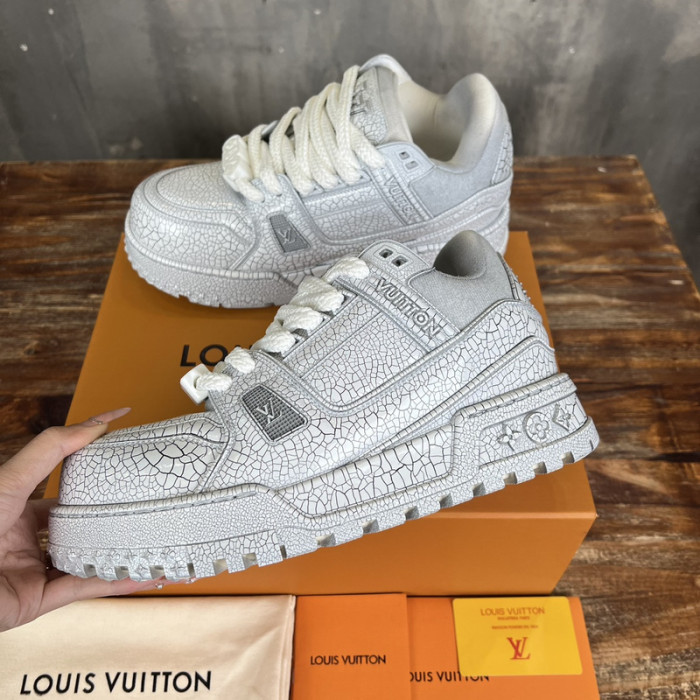 L&V SNEAKERS