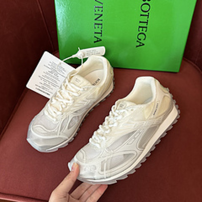 BOTTEGA VENETA SNEAKER