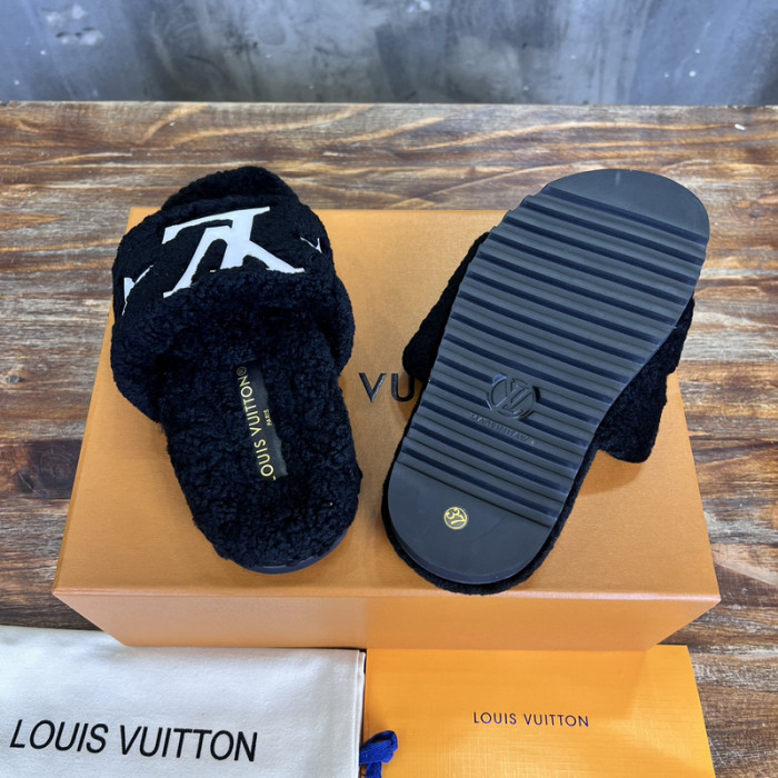 L&V SLIPPERS