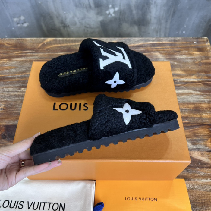 L&V SLIPPERS