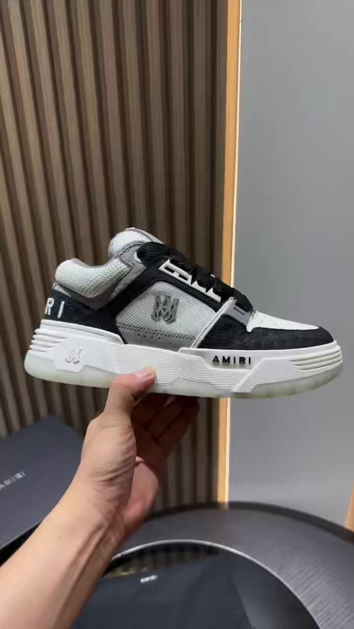 AM1R1 SNEAKERS